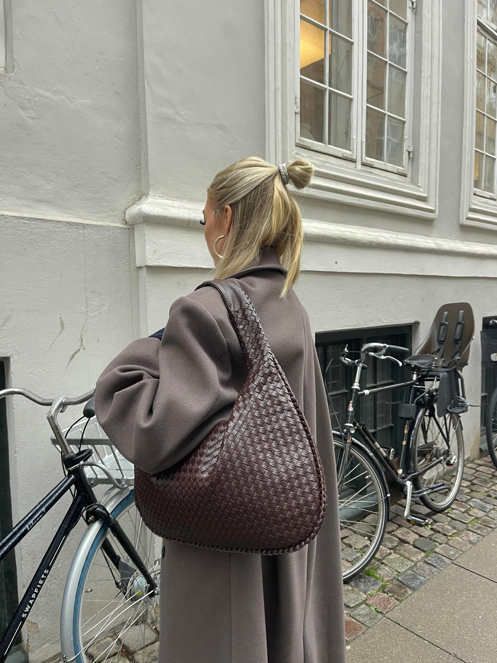 Lena Tote Bag – Stylish and Spacious for Everyday Essentials