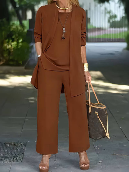 Elegant 3-Piece Women’s Trouser Suit – Stylish and Professional Set