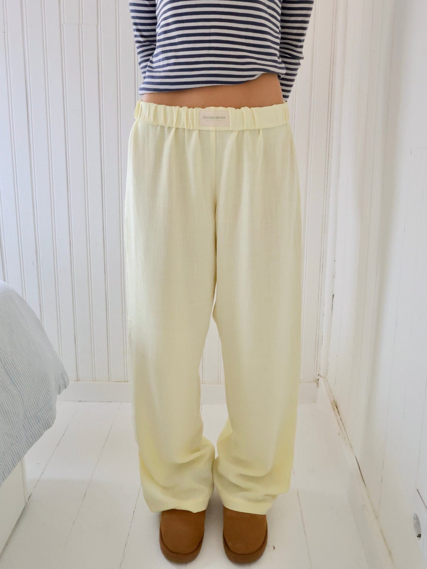 Comfortable Long Trousers – Soft, Relaxed Fit for Everyday Wear