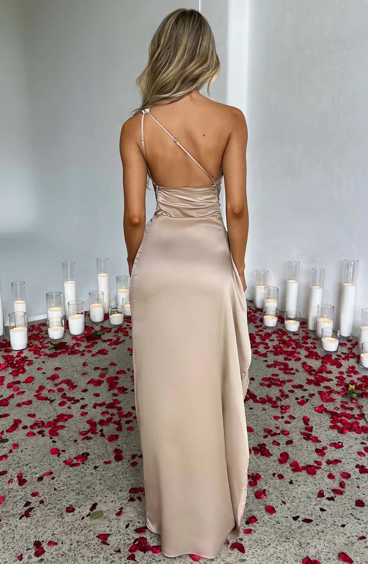 Jaida Satin Evening Dress – Elegant Formal Wear