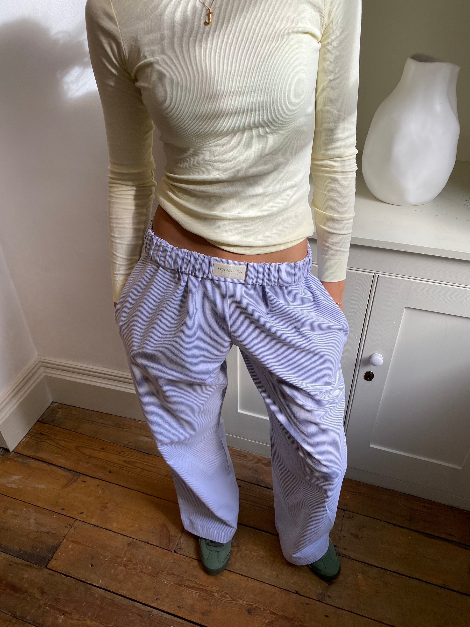 Comfortable Long Trousers – Soft, Relaxed Fit for Everyday Wear